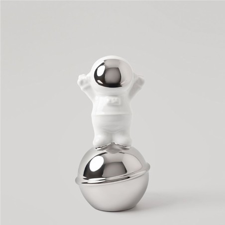 Cavendish Table Deco Spaceman And Globe Ceramic White & Silver - BT-ZMH150 Cavendish Table Deco Spaceman And Globe Ceramic White & Silver - BT-ZMH150